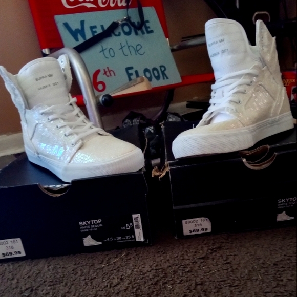 Shoes - Picture 1 of 5